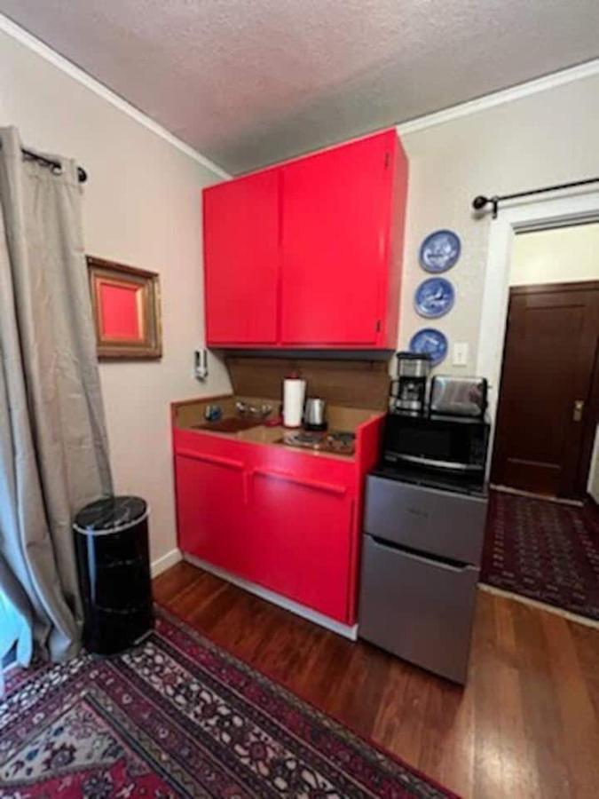 Serene Charming Private Suite Patio, Upscale Бъркли Екстериор снимка